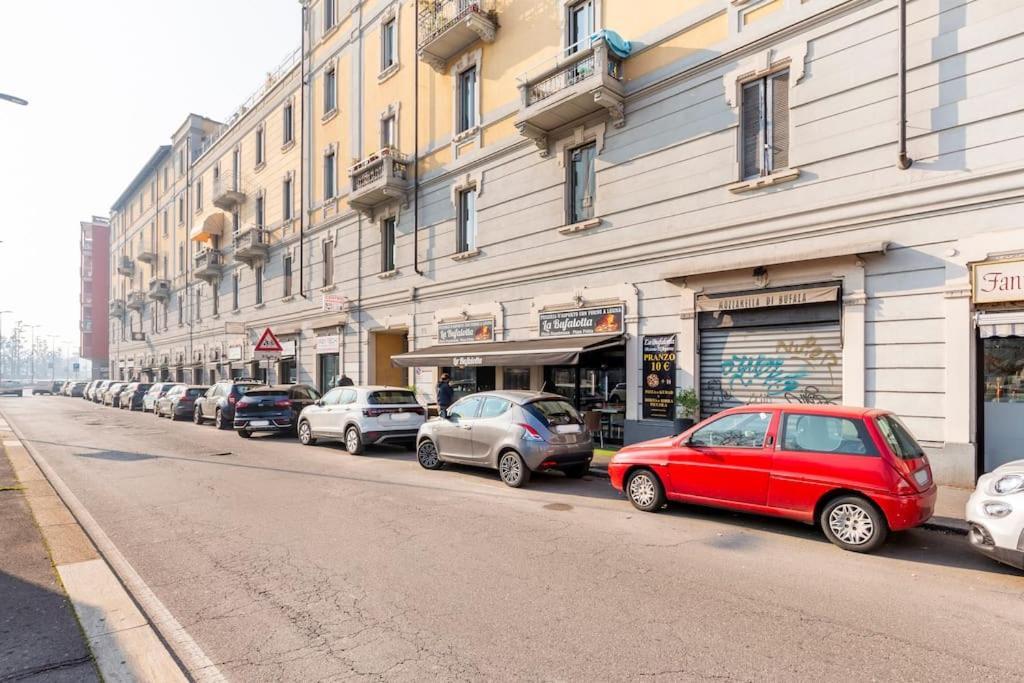 Apartment Modern In Next To Metro M5 - Sarca 73 *